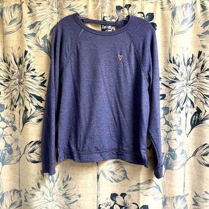 VS Long Sleeve Tee with open back EUC Sz M 💙